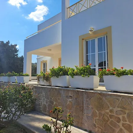 Lägenhet Marianna Leros *