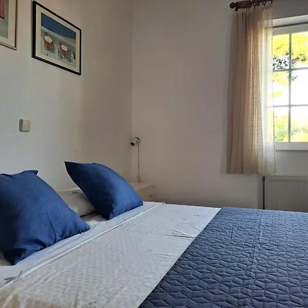 Marianna Leros Alinda (Leros)