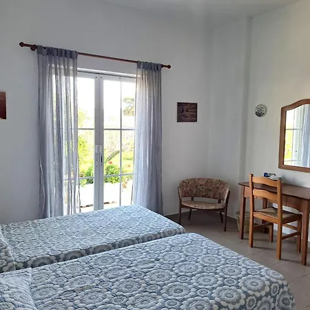 Marianna Leros * Alinda (Leros)